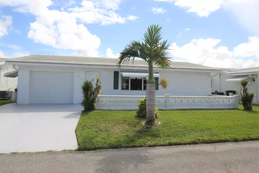 2008 SW 17th AVE, Boynton Beach, FL 33426