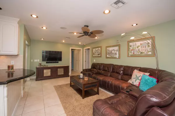 Tequesta, FL 33469,281 E Golfview DR