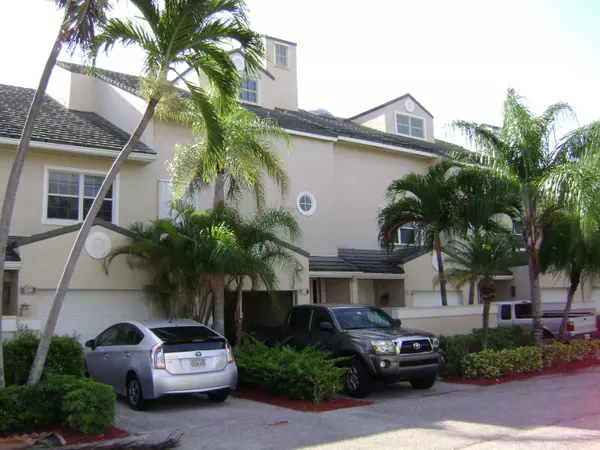 Hypoluxo, FL 33462,35 S Lakeshore DR