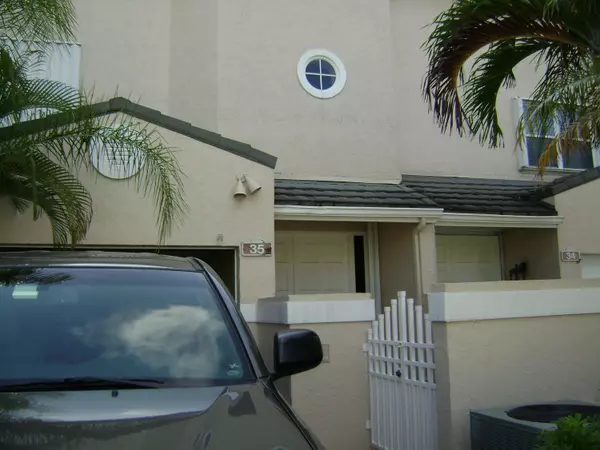 Hypoluxo, FL 33462,35 S Lakeshore DR