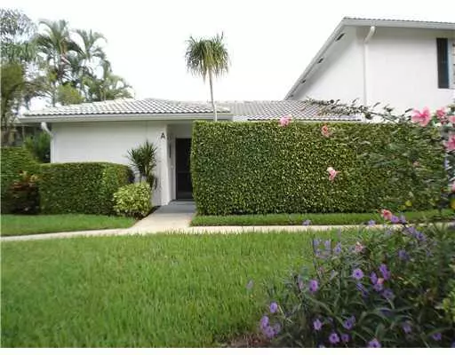 27 Stratford LN A, Boynton Beach, FL 33436