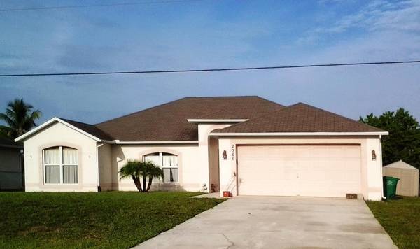 2366 SE Wald ST, Port Saint Lucie, FL 34984