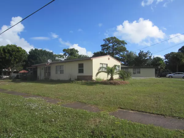 1310 Zephyr AVE, Fort Pierce, FL 34982