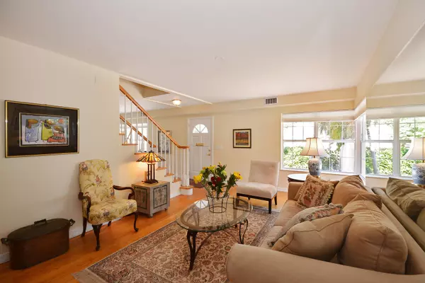 West Palm Beach, FL 33405,300 Greymon DR