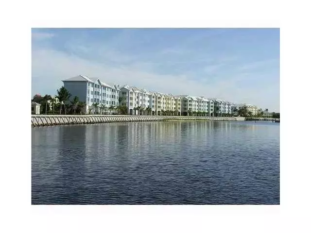 215 NW Flagler AVE 207, Stuart, FL 34994