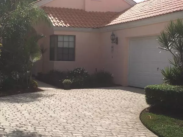 Palm Beach Gardens, FL 33410,2690 Mikasa DR