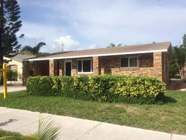 315 W Ocean AVE, Lake Worth, FL 33462