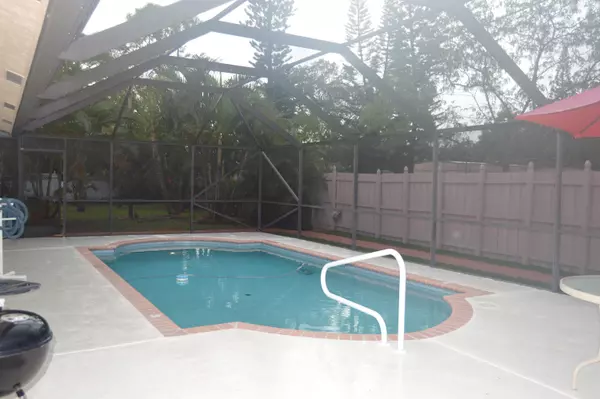 6506 Cindi LN, Greenacres, FL 33467