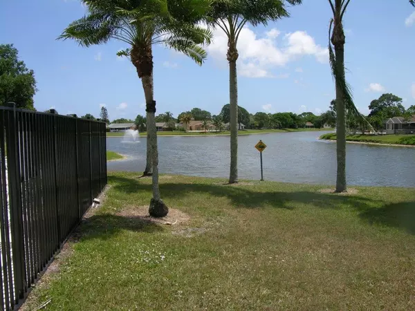 Jupiter, FL 33458,135 Greentree CIR