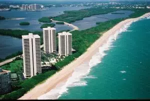 Singer Island, FL 33404,5550 N Ocean DR 22b