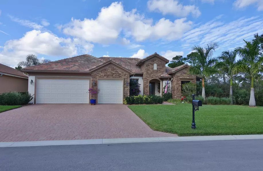 2063 NW Winterberry TRL, Jensen Beach, FL 34957