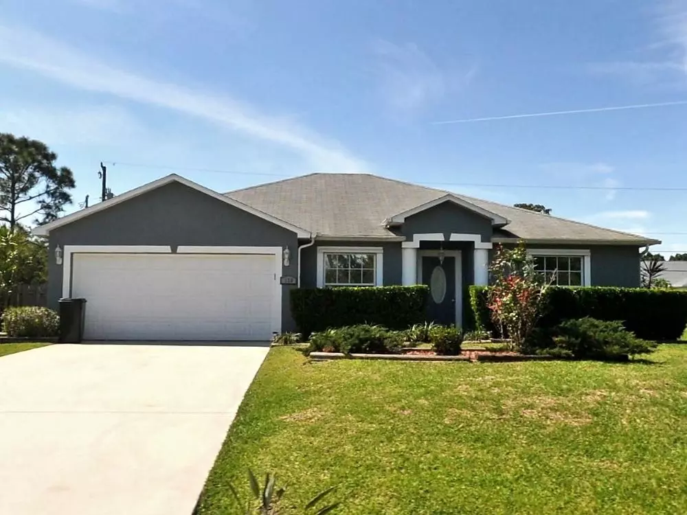 Port Saint Lucie, FL 34953,128 SW Pilsner CIR