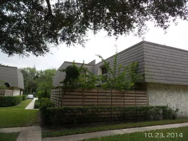 509 5th TER, Palm Beach Gardens, FL 33418