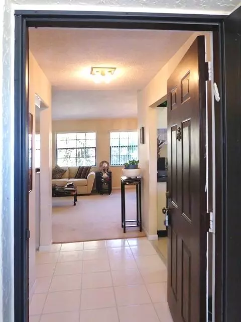 Greenacres, FL 33467,3335 Jog Park DR 4024