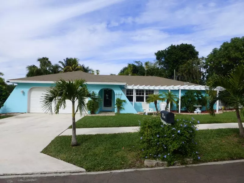 2118 Collier AVE, Lake Worth, FL 33461