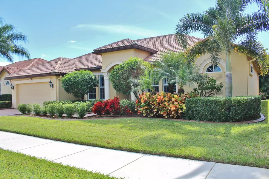 949 SW Grand Reserve BLVD, Port Saint Lucie, FL 34986