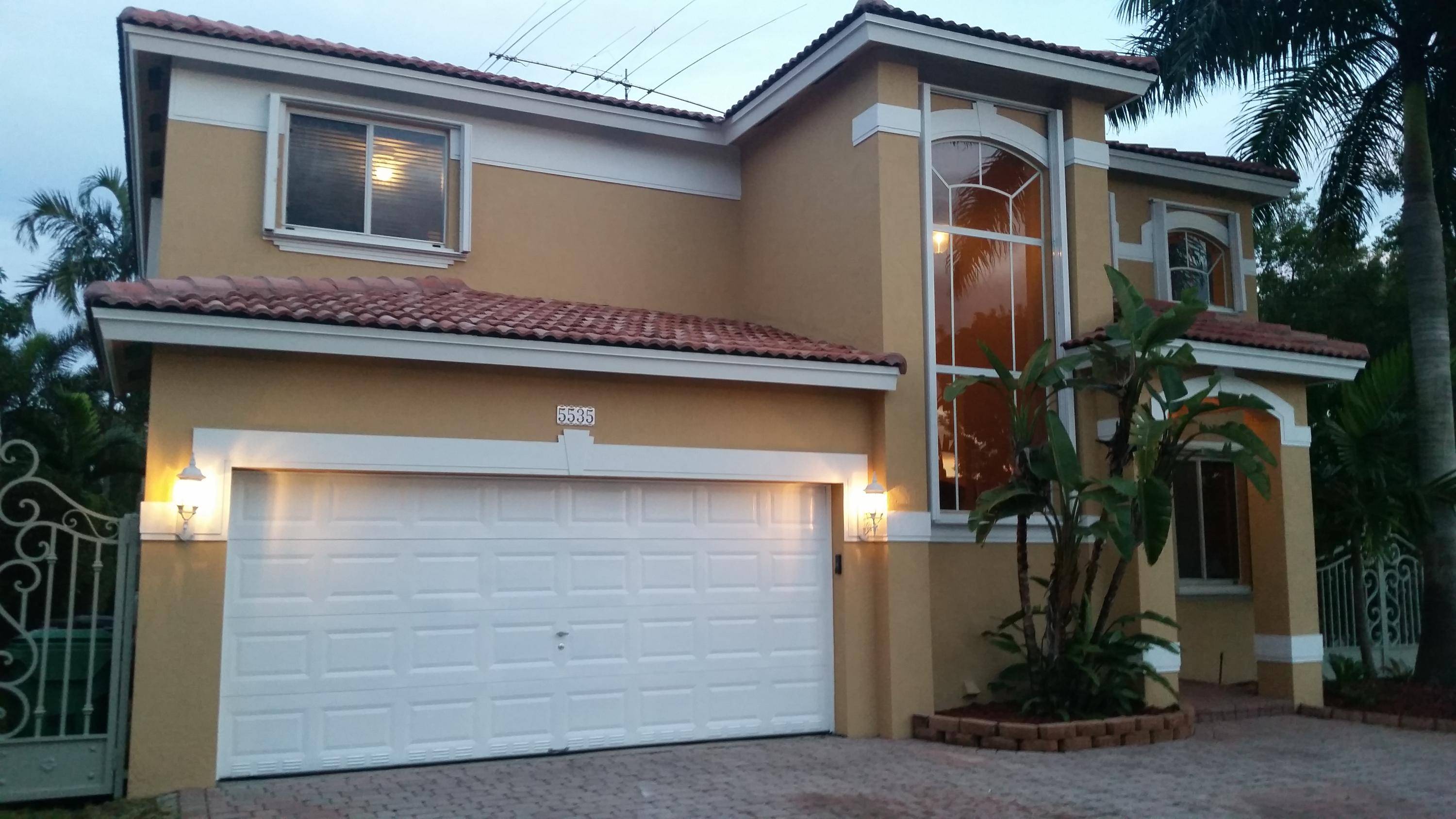 5535 SW 164th PL, Miami, FL 33185