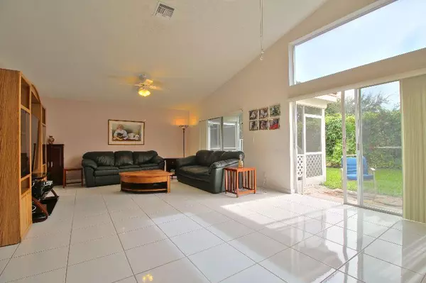 Boynton Beach, FL 33436,8210 White Rock CIR