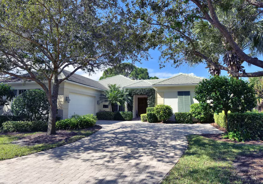 107 Weomi LN, Jupiter, FL 33458