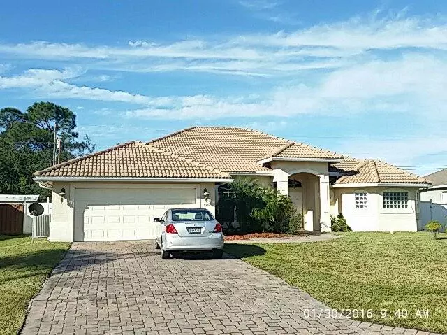 3942 SW Laffite ST, Port Saint Lucie, FL 34953