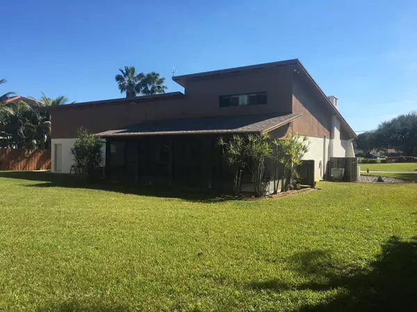 Tequesta, FL 33469,395 Beacon