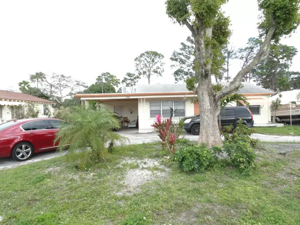 Greenacres, FL 33463,4066 Dahl DR