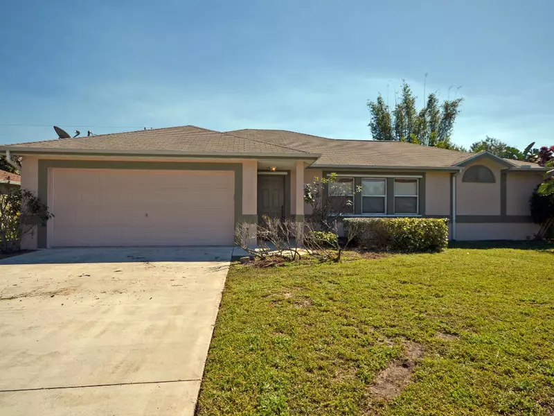 874 SW Hamberland AVE, Port Saint Lucie, FL 34953