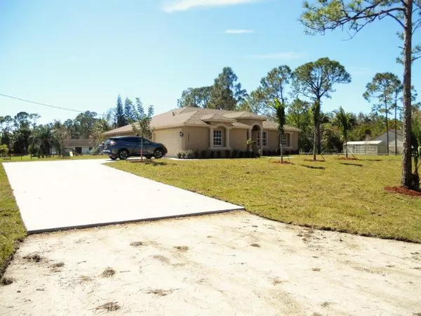 Loxahatchee, FL 33470,15098 N 72nd CT