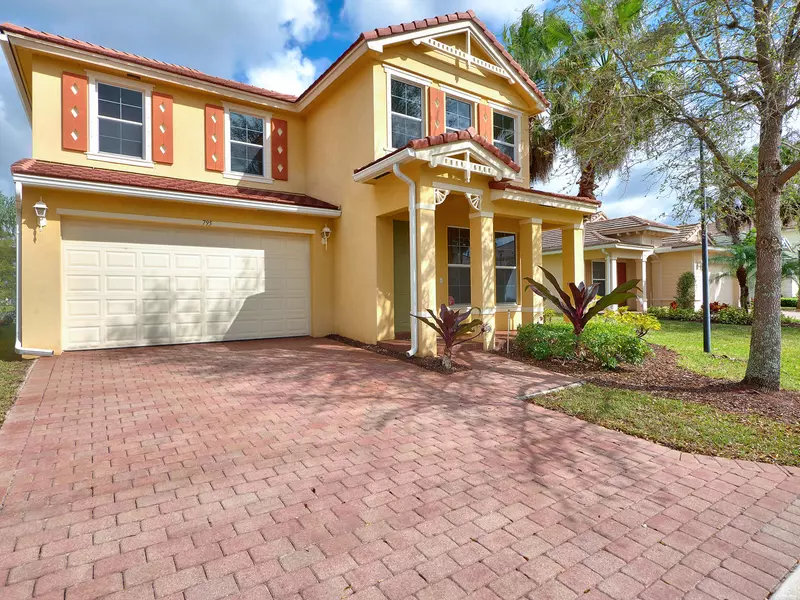 795 Belle Grove LN, Royal Palm Beach, FL 33411