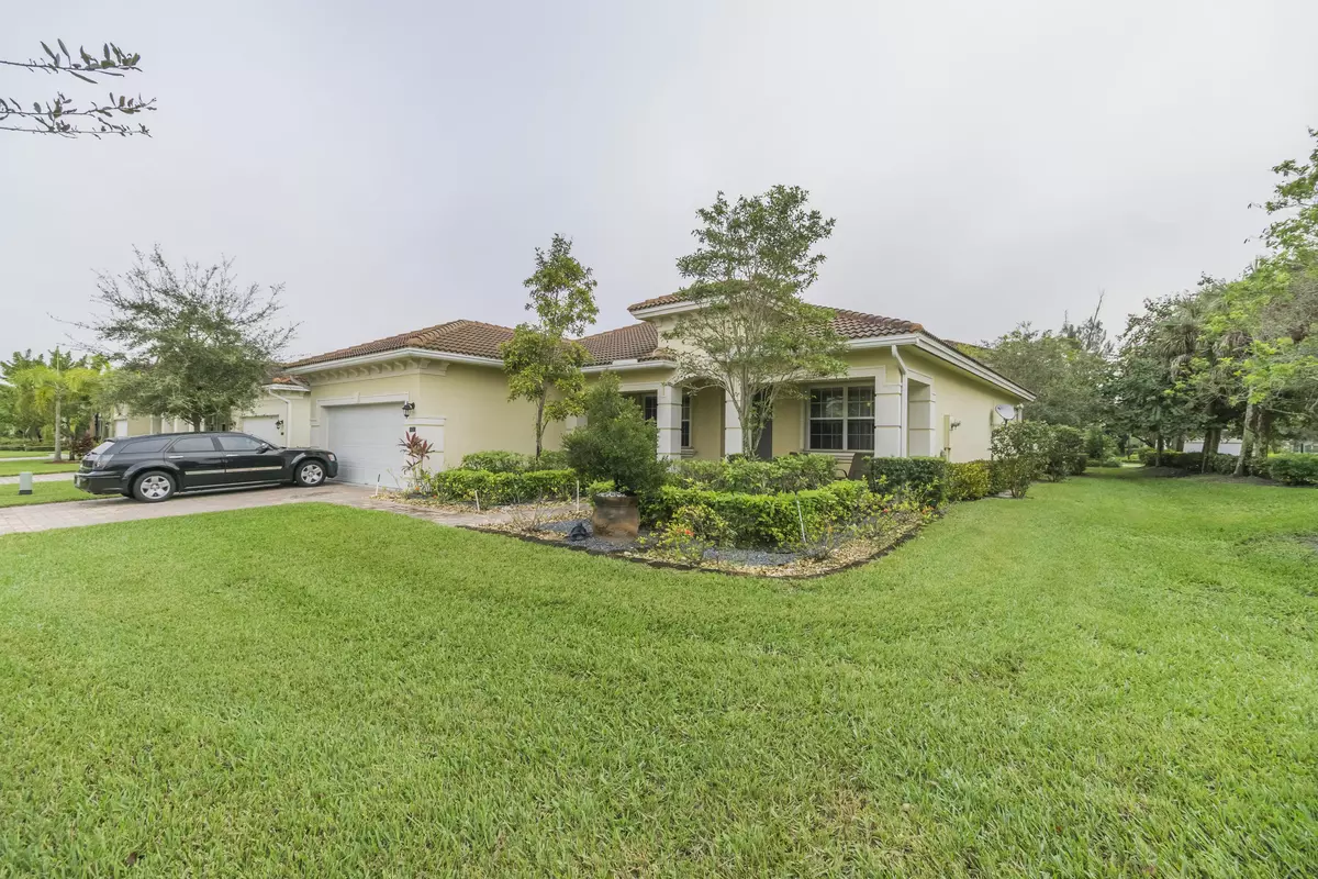 Greenacres, FL 33413,6751 Osage CIR