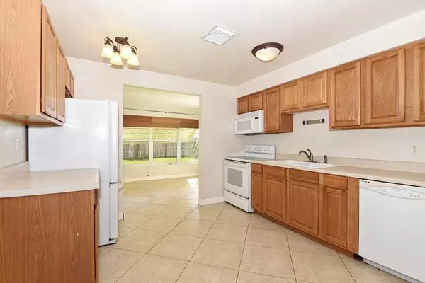 Boynton Beach, FL 33426,508 NW 8th CT