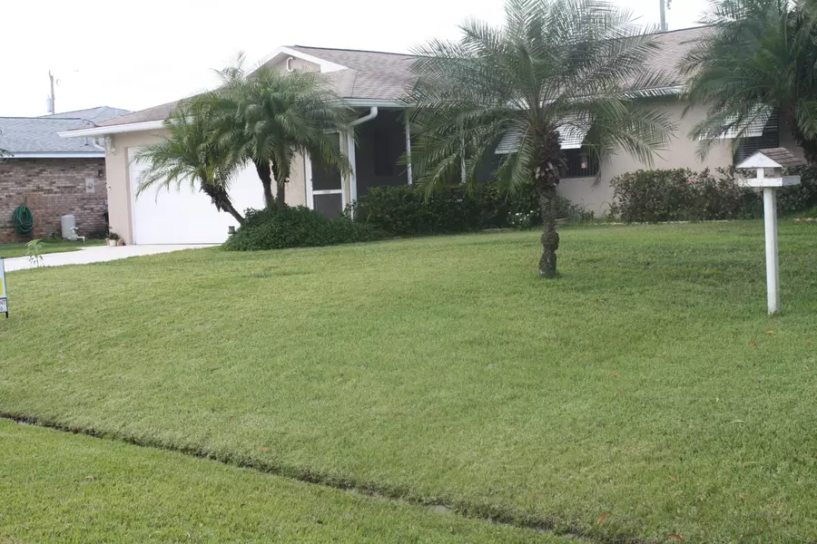 625 SW Dolores AVE, Port Saint Lucie, FL 34953