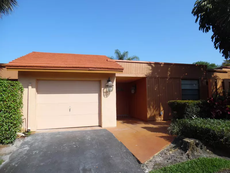 5364 Stonybrook LN, Boynton Beach, FL 33437