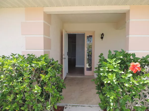 5847 Moss CT, Fort Pierce, FL 34982