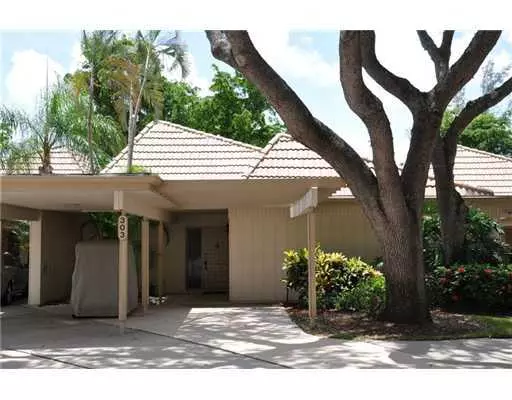 303 Bridgewood CT 303, Boca Raton, FL 33434