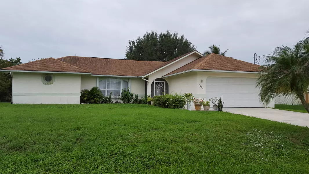 3028 SE SE Wake RD, Port Saint Lucie, FL 34984