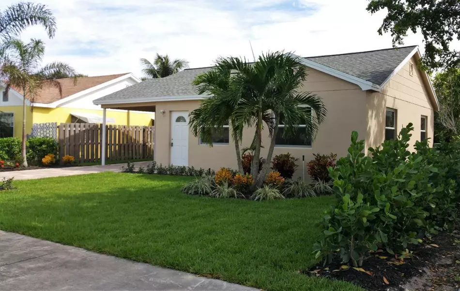 1114 S M ST, Lake Worth, FL 33460