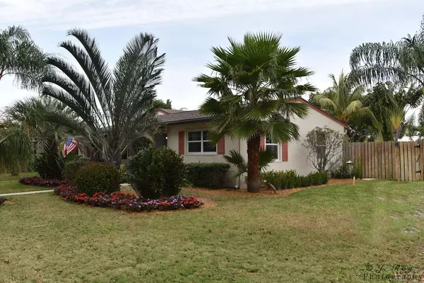 West Palm Beach, FL 33405,211 Forest Hill BLVD