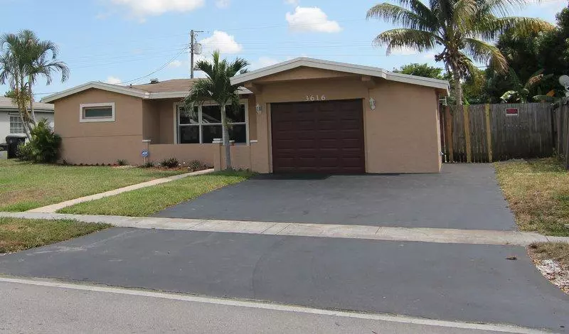 3616 NW 37th ST, Lauderdale Lakes, FL 33309