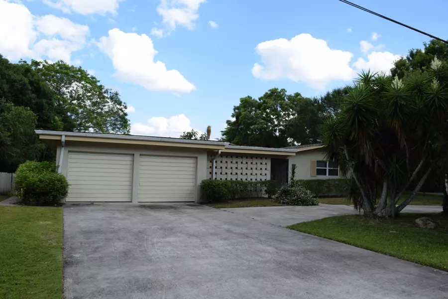 4060 Greenwood DR, Fort Pierce, FL 34982