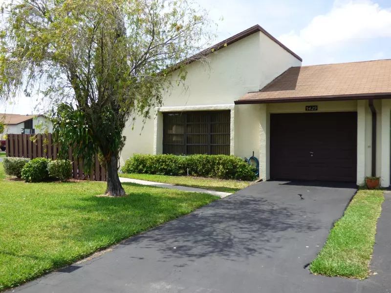 5429 Mirror Lakes BLVD, Boynton Beach, FL 33472