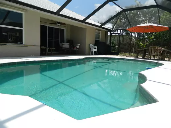 Stuart, FL 34997,5365 SE Matousek ST