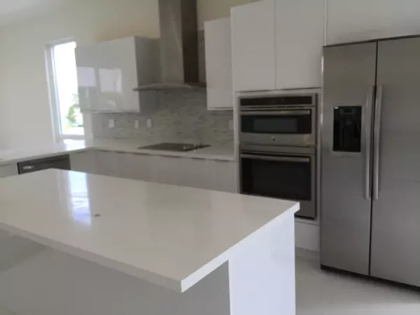Doral, FL 33178,6611 NW 105 CT