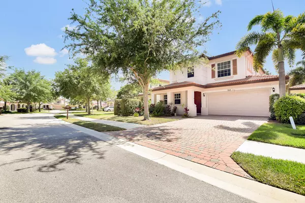 Palm Beach Gardens, FL 33410,717 Duchess CT