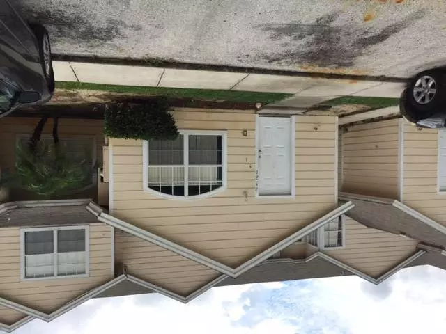 2521 Fan Palm DR, Davenport, FL 33897