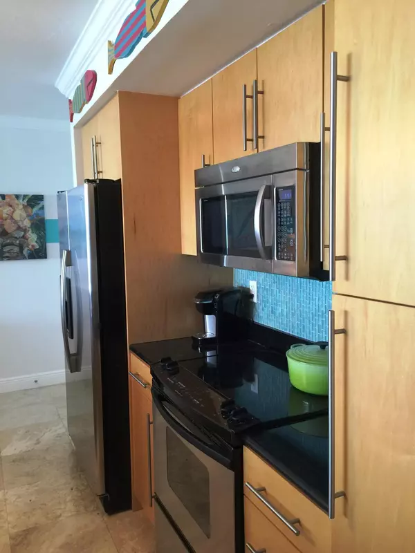 Bay Harbor Islands, FL 33154