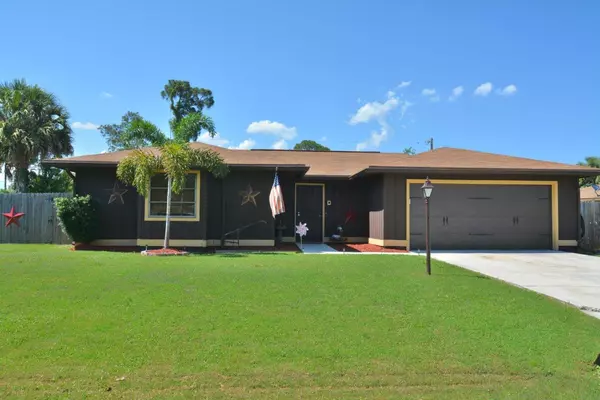 381 NE Genesee AVE, Port Saint Lucie, FL 34983