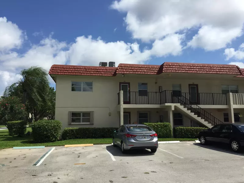 31 Abbey LN 101, Delray Beach, FL 33446