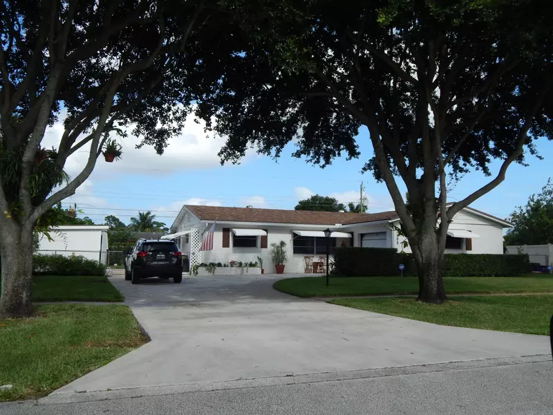 1598 Linda Lou Dr., West Palm Beach, FL 33415