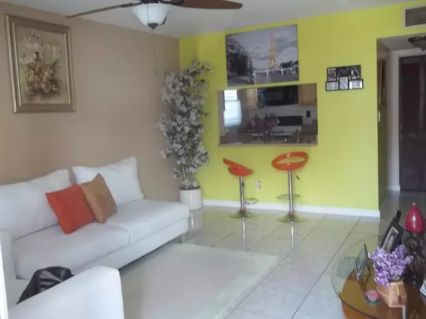 Boca Raton, FL 33428,9430 Boca Cove CIR 204